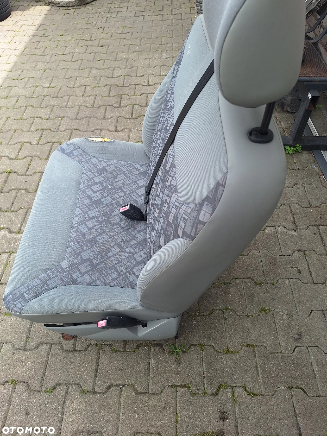 FOTEL KANAPA DWÓJKA PASAŻERA VIVARO TRAFIC - 3
