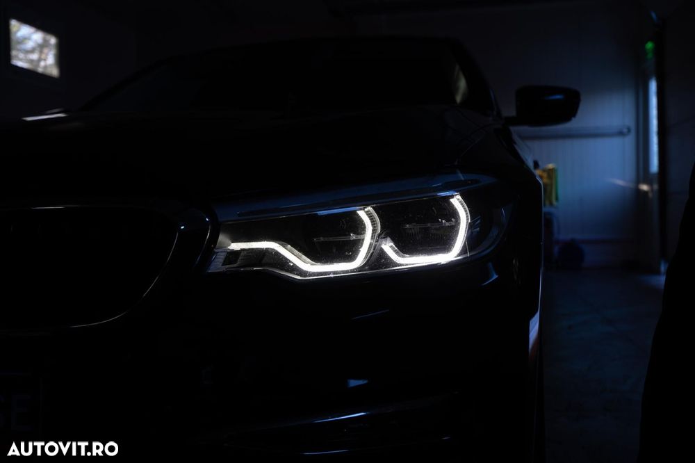 BMW Seria 5 520i AT - 8