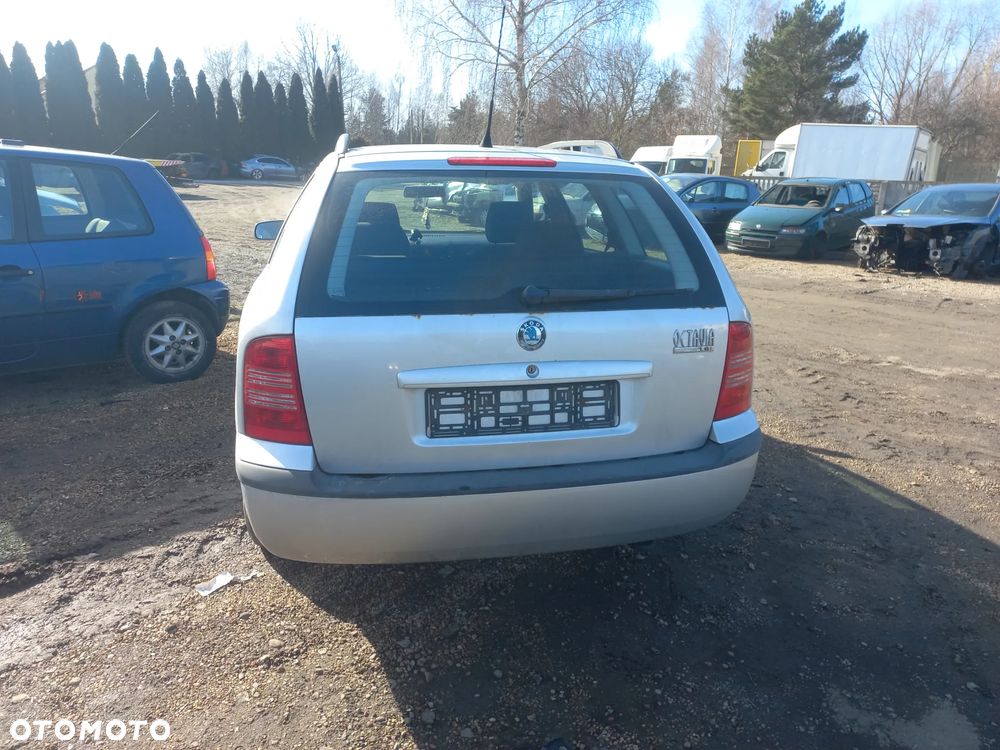 Skoda Octavia I kombi 1.6 benzyna 02r 9102 wszystkie części - 2