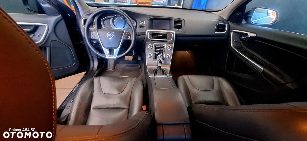 Volvo S60 2.0T Powershift Momentum - 6