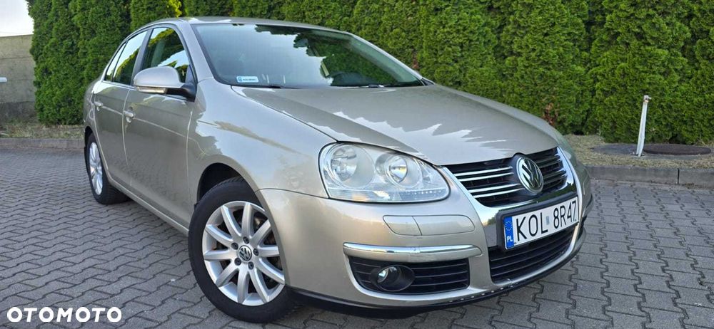 Volkswagen Jetta - 7
