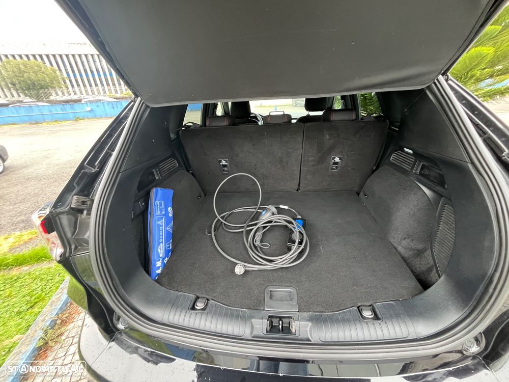 Ford Kuga 2.5 FHEV ST-Line - 24