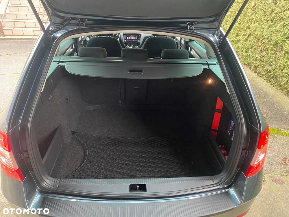 Skoda Octavia 1.6 TDI Premium Edition - 5
