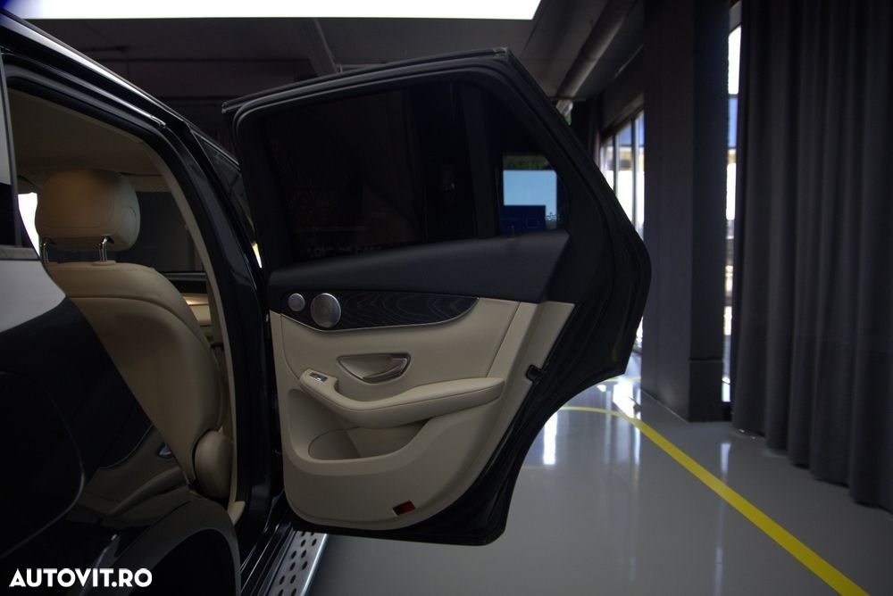 Mercedes-Benz GLC 220 d 4MATIC - 27