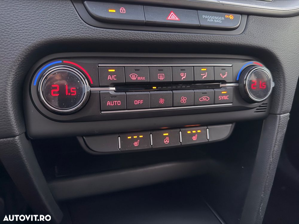Kia XCeed 1.5 T-GDI 6MT MHEV Style - 11