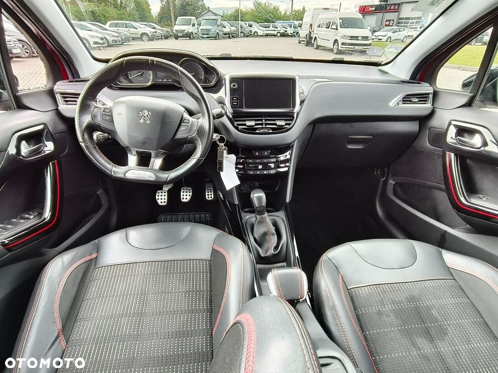 Peugeot 2008 - 11