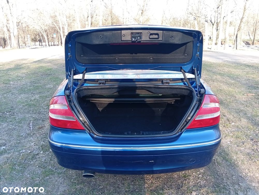 Mercedes-Benz CLK - 11