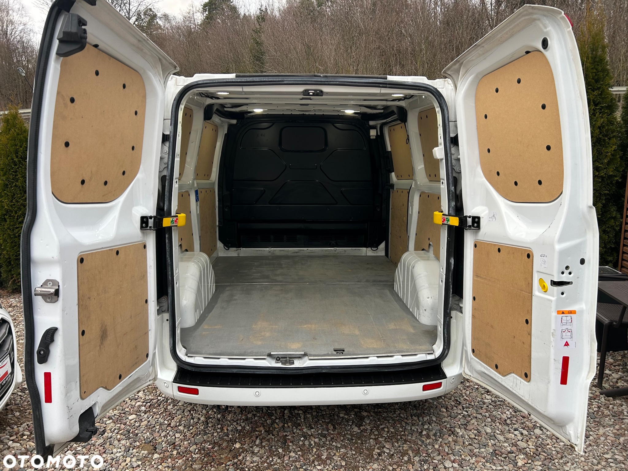 Ford Transit Custom - 26