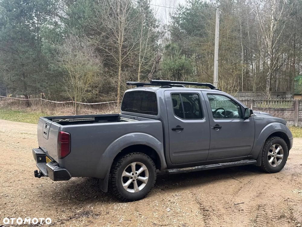 Nissan Navara 2.5 D XE - 6