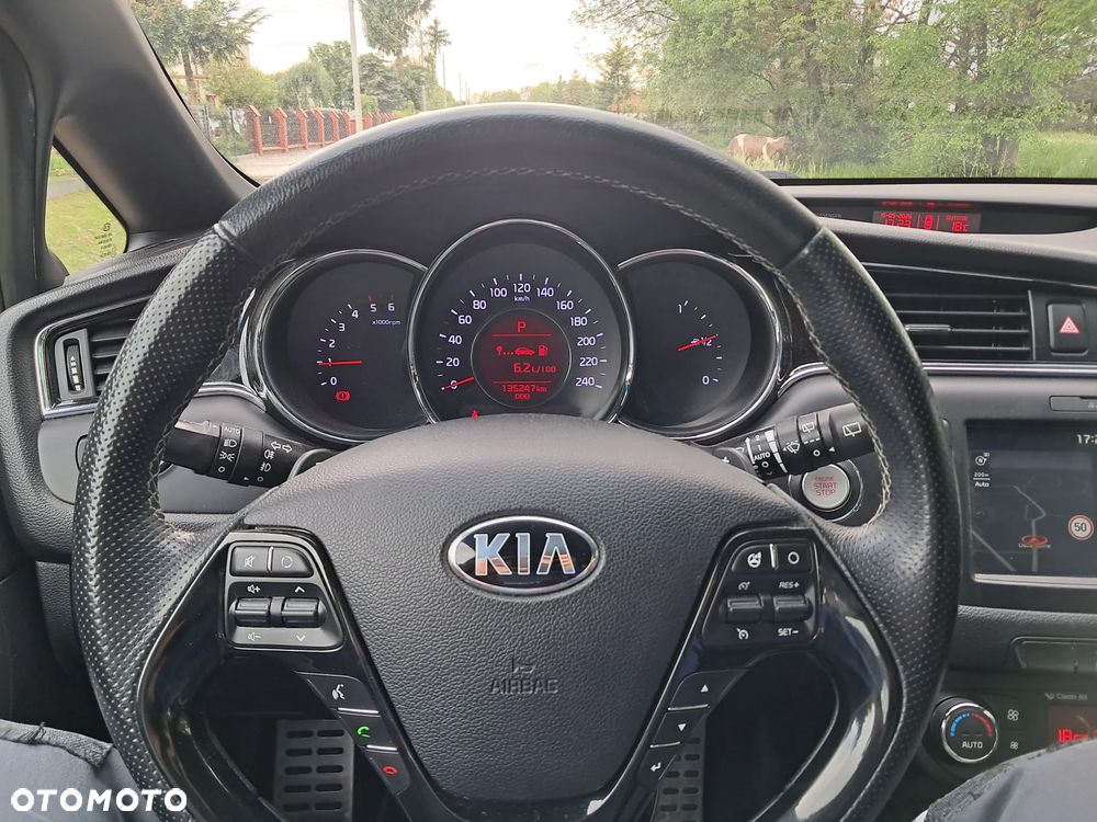 Kia Ceed 1.6 CRDi GT Line DCT - 26