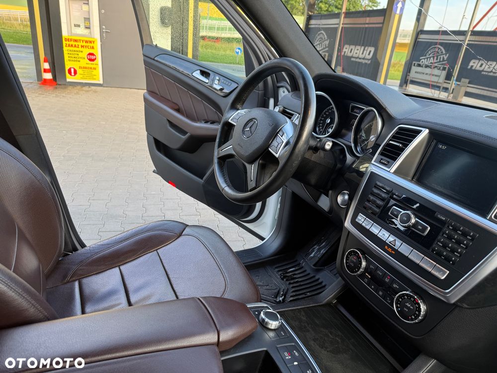 Mercedes-Benz GL 350 BlueTEC 4-Matic - 9