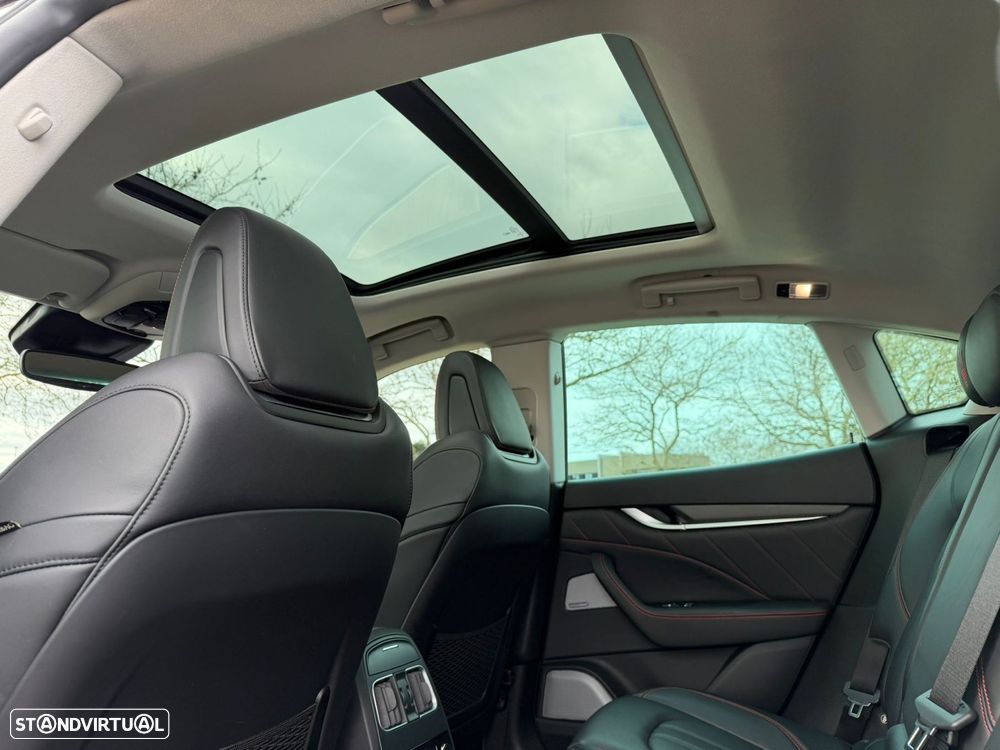 Maserati Levante 3.0 V6 S - 27