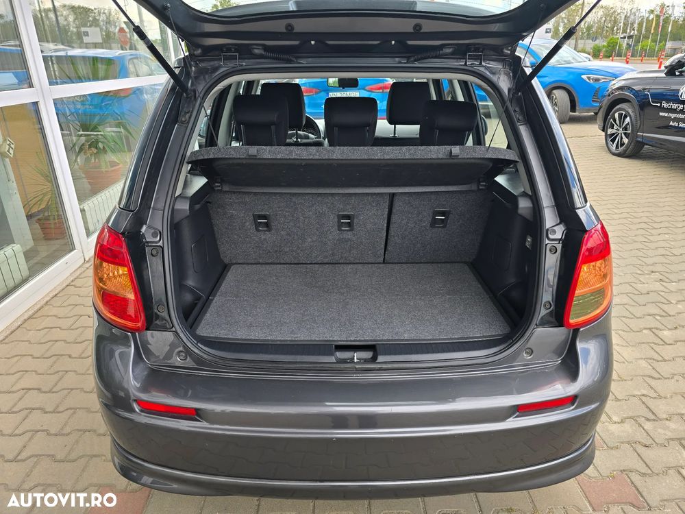 Suzuki SX4 1.6 VVT 4x2 Style - 13