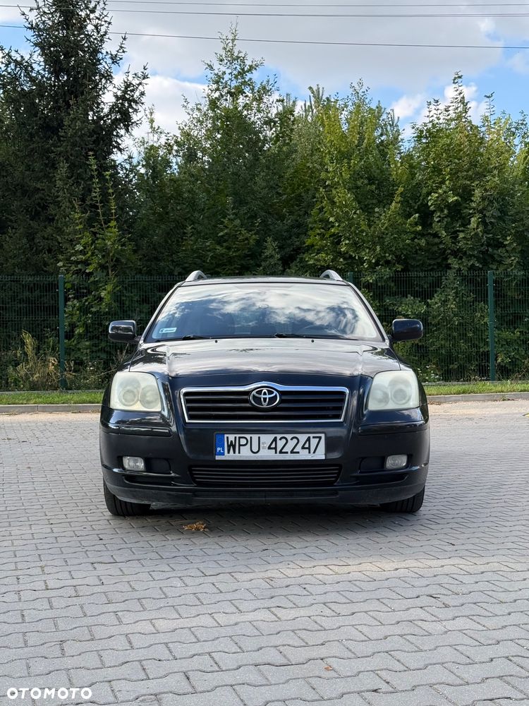 Toyota Avensis 1.8 VVT-i Combi - 2