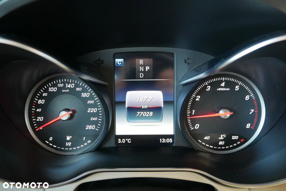 Mercedes-Benz Klasa C 200 4-Matic 9G-TRONIC - 27