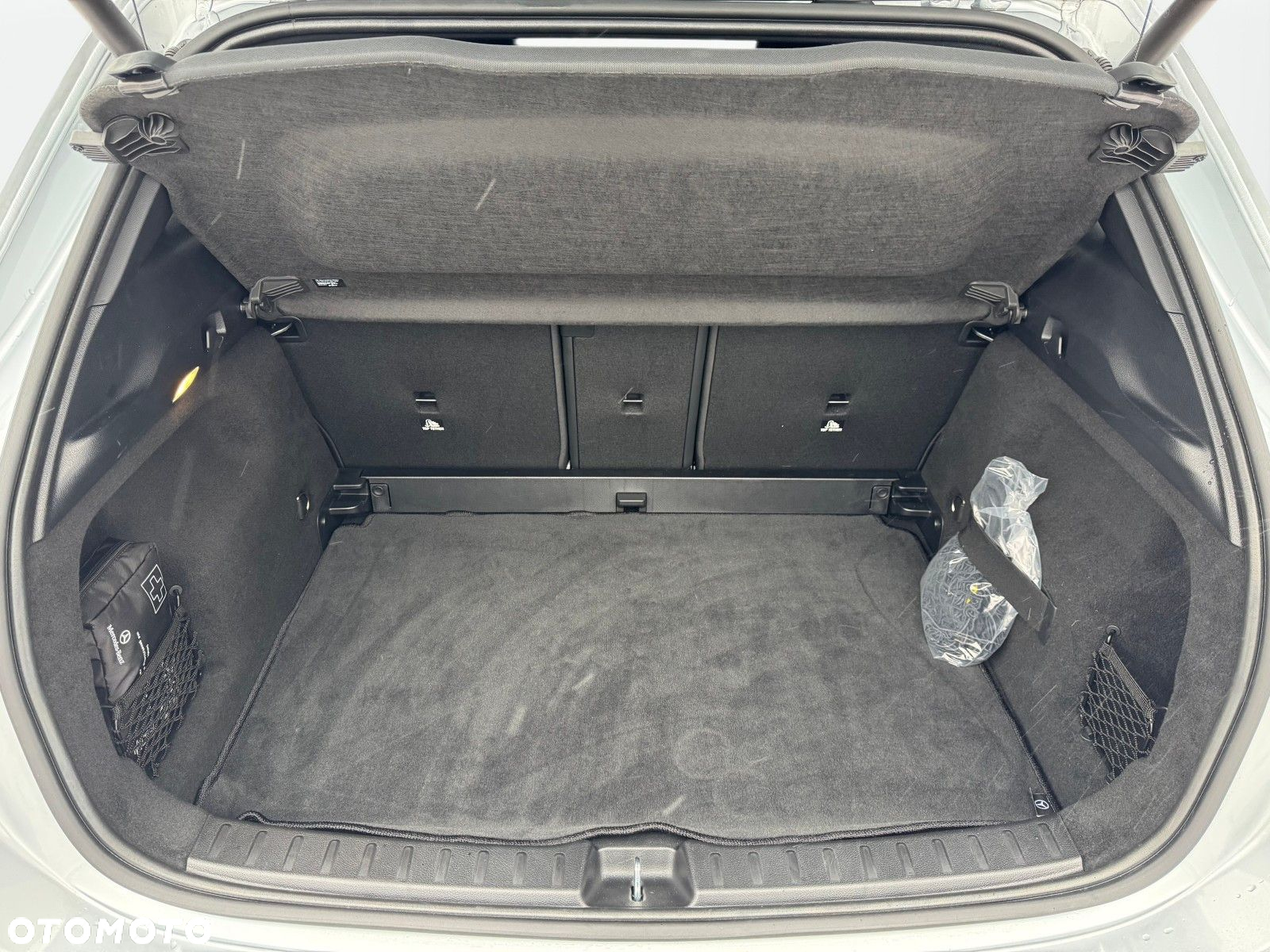 Mercedes-Benz GLA - 17