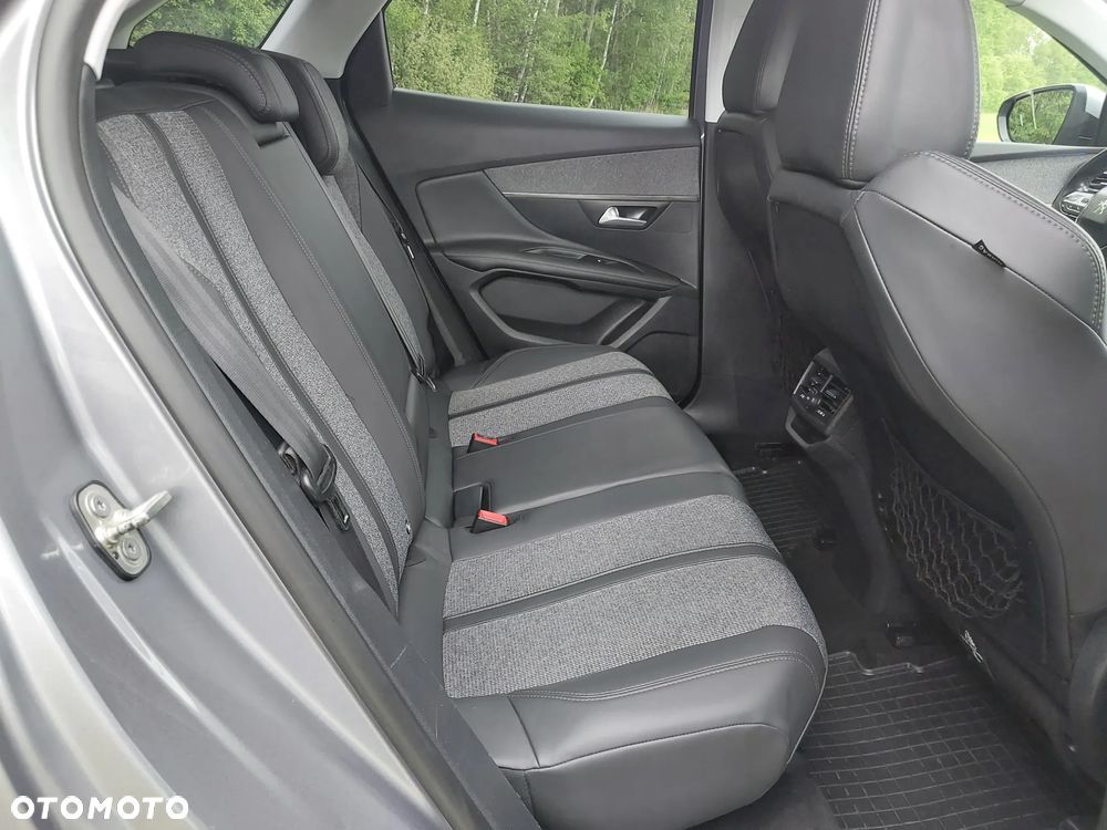 Peugeot 3008 - 22