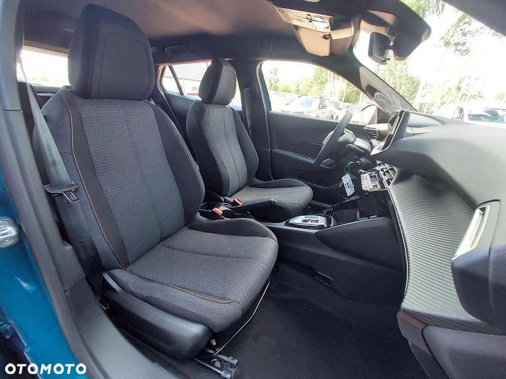 Peugeot 2008 PureTech mHEV Edition e-DCS6 - 10
