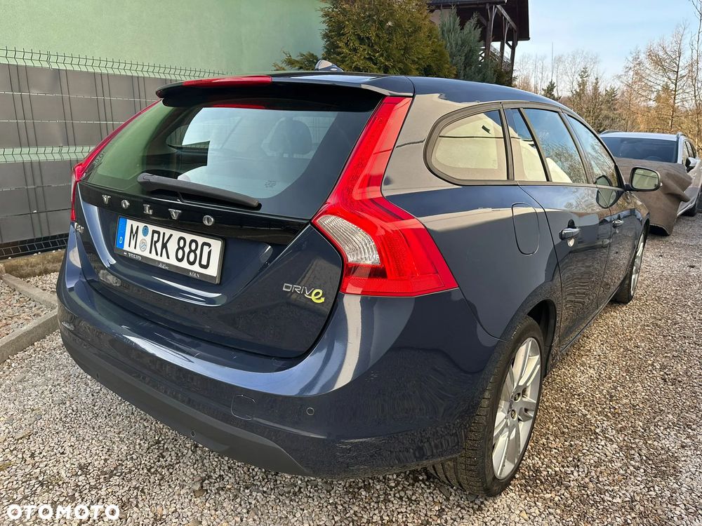 Volvo V60 DRIVe Kinetic - 2