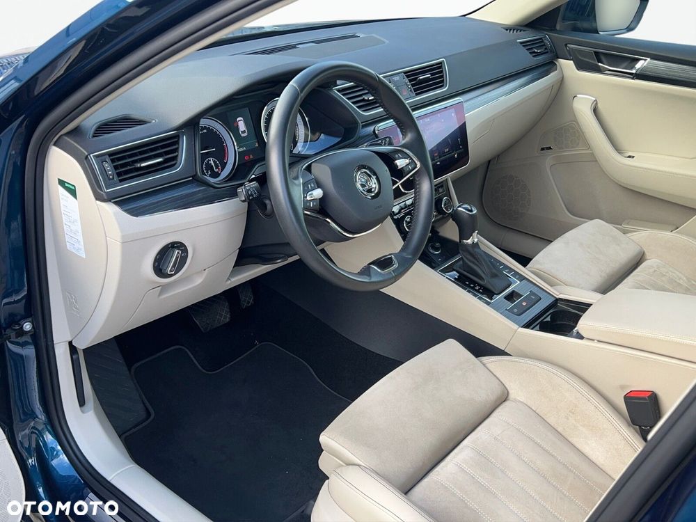 Skoda Superb 2.0 TDI SCR Style DSG - 9