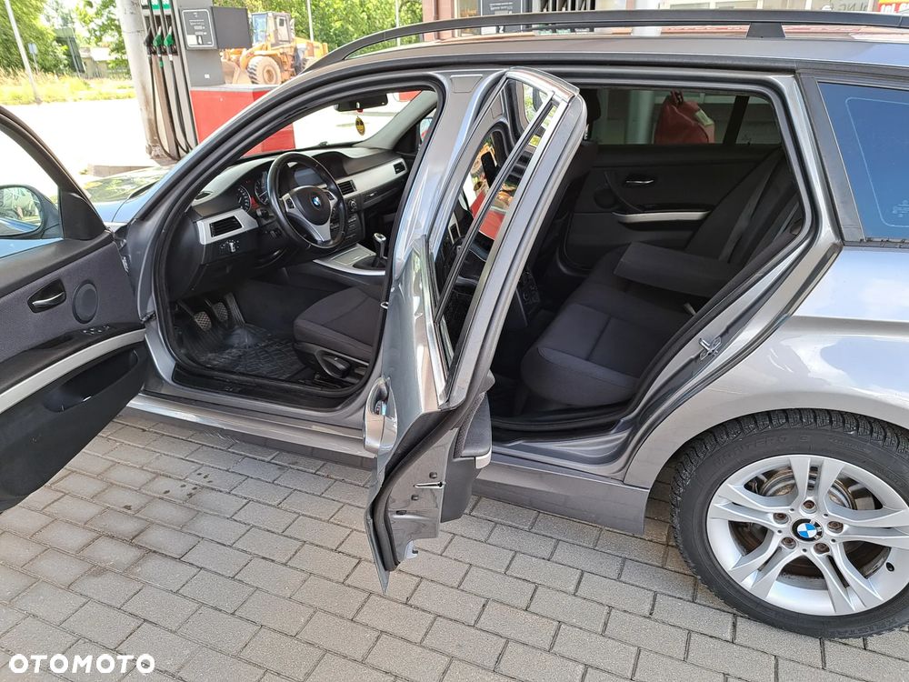 BMW Seria 3 - 12