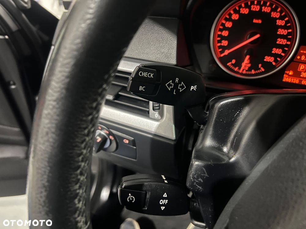 BMW Seria 5 520d Edition Fleet Sport - 40