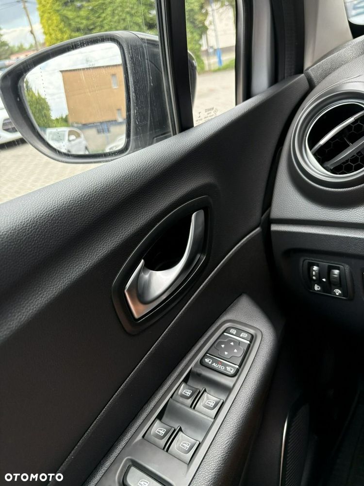 Renault Captur - 31