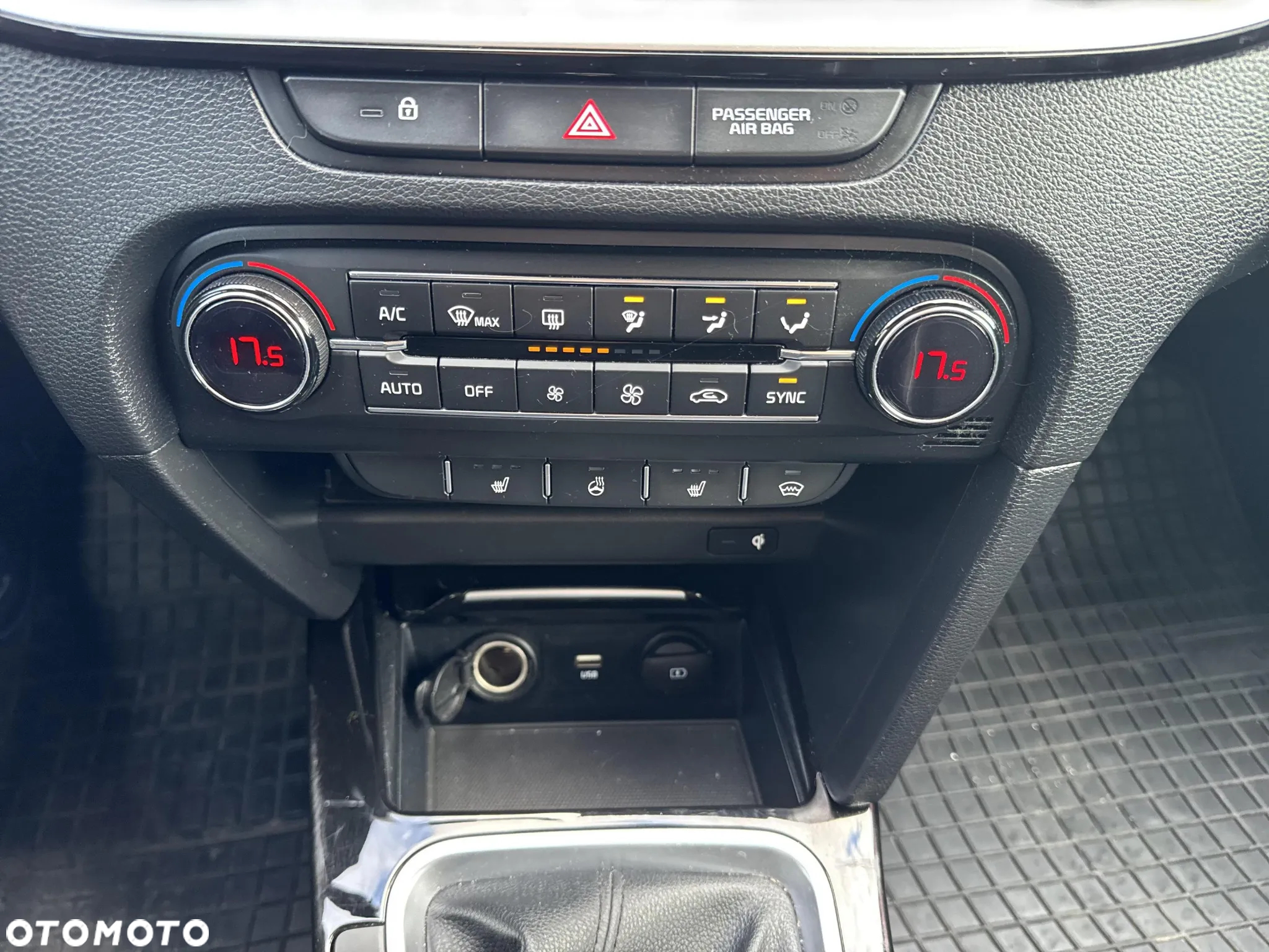 Kia XCeed 1.4 T-GDI L Business Line - 22