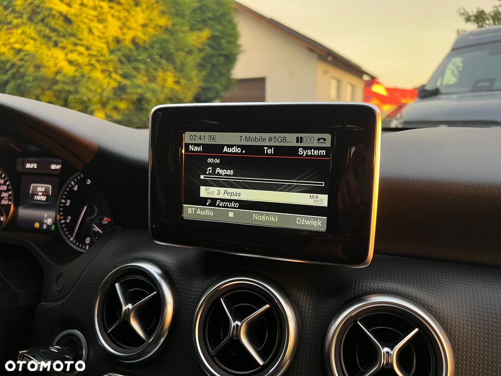 Mercedes-Benz Klasa A 180 7G-DCT AMG Line - 23