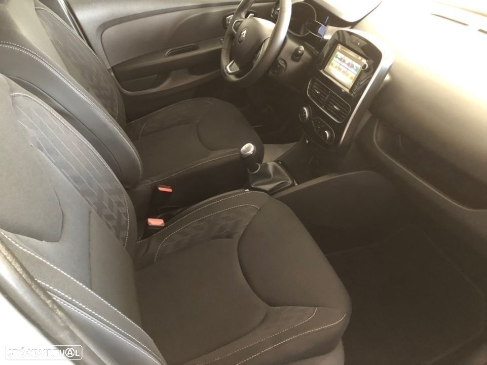 Renault Clio 0.9 TCe Limited - 11