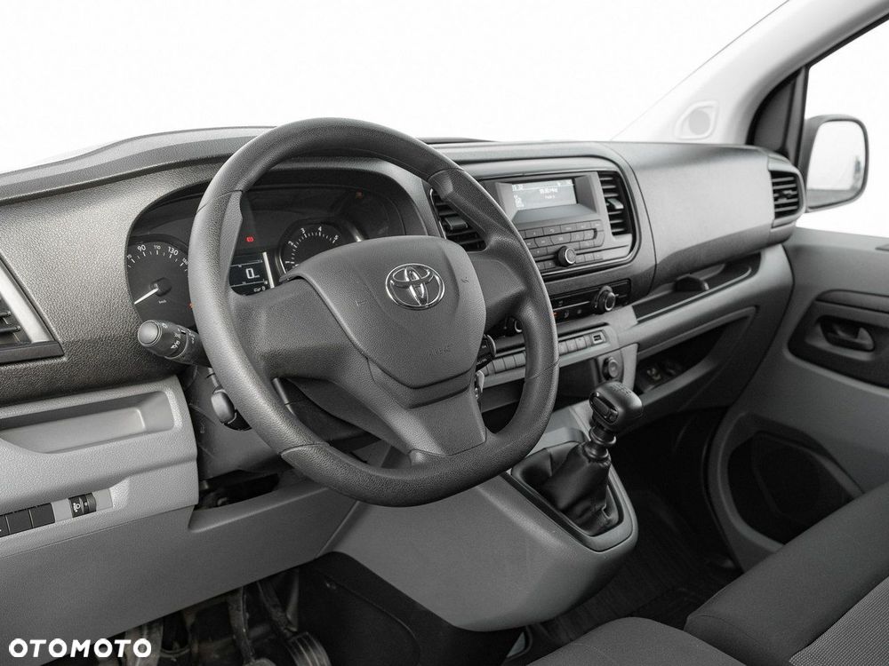 Toyota ProAce Kombi 2.0 D-4D Long 2,8t - 7
