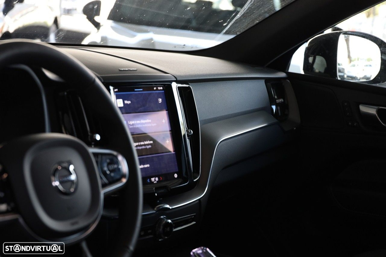 Volvo XC 60 2.0 T6 PHEV Black Edition AWD - 13