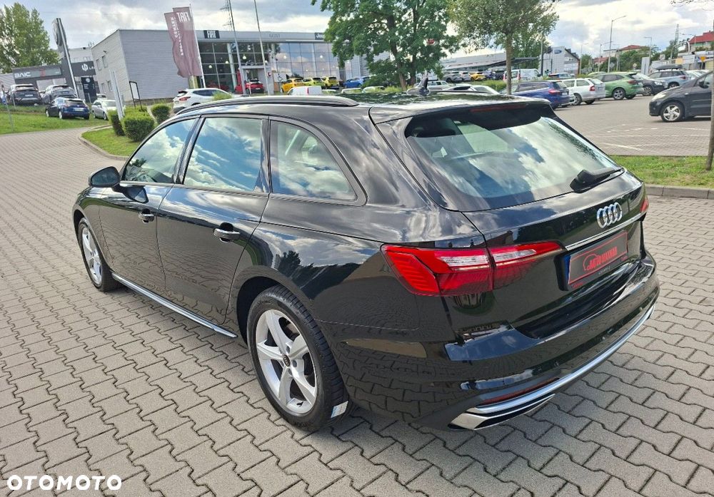 Audi A4 Avant - 11