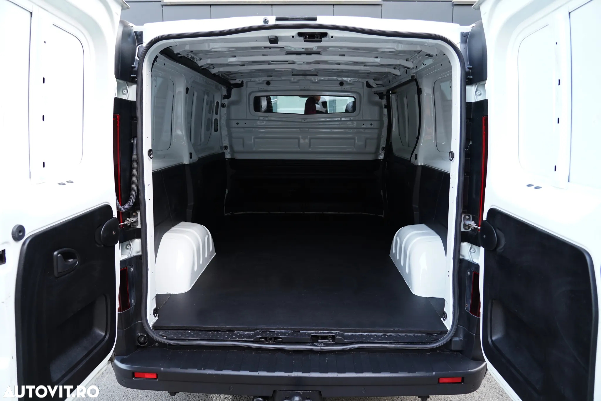 Renault Trafic Blue dCi 170 EDC Evolution - 11