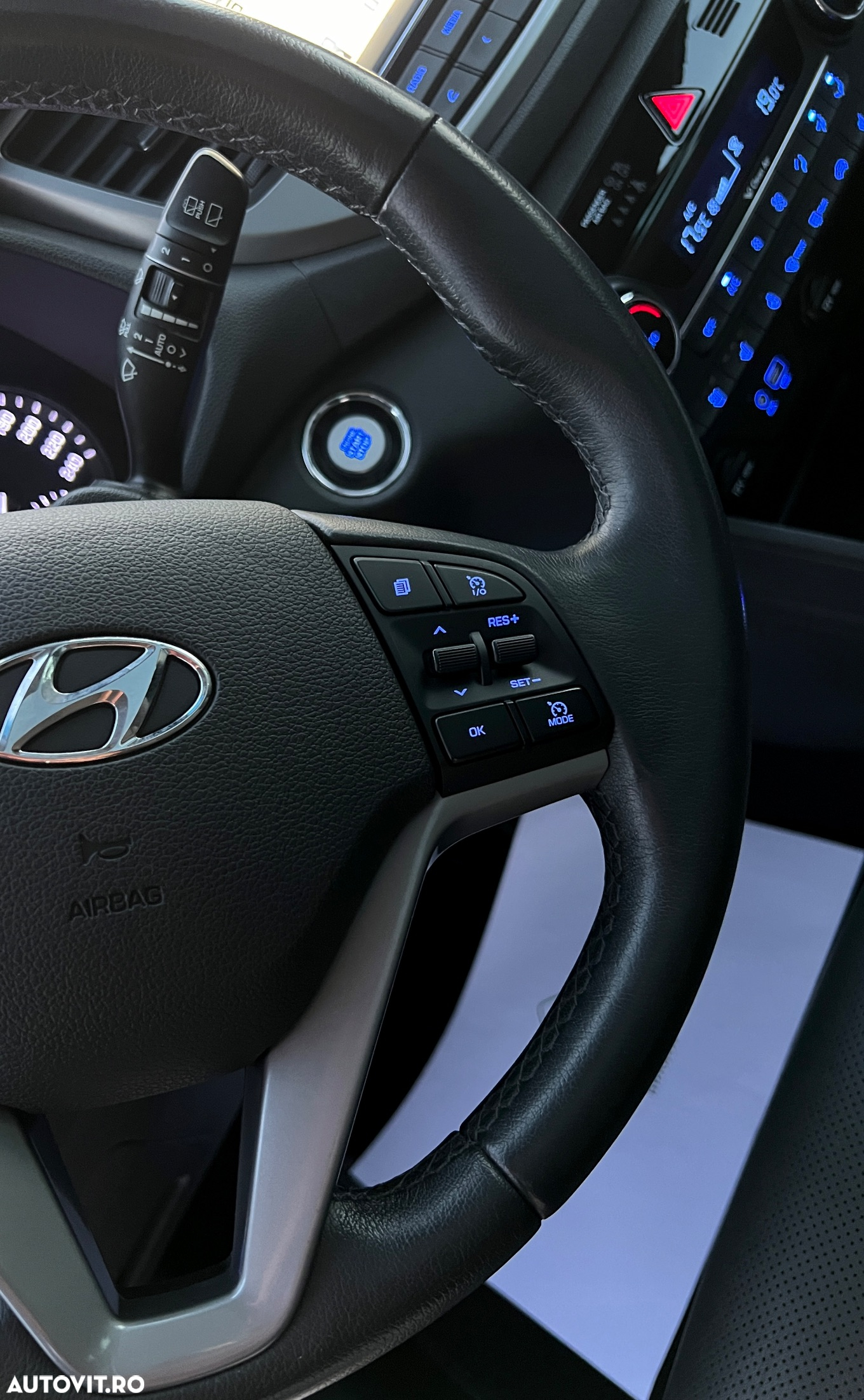 Hyundai Tucson 2.0 CRDI 4WD Automatik Premium - 26