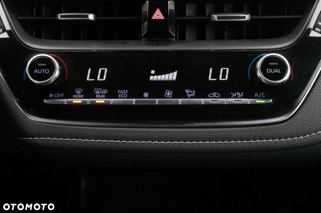 Toyota Corolla - 19