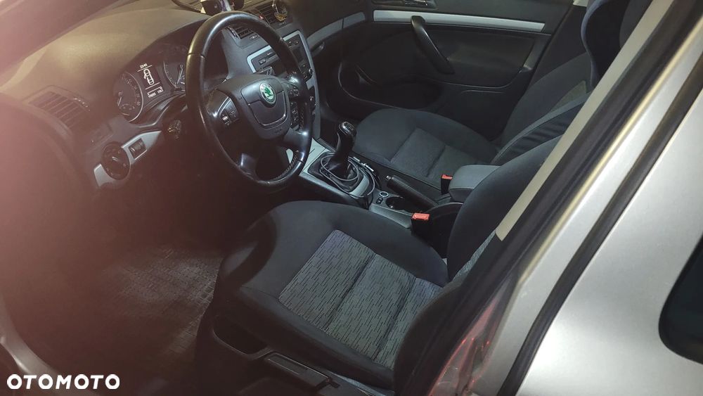 Skoda Octavia 1.6 TDI DPF Classic - 11