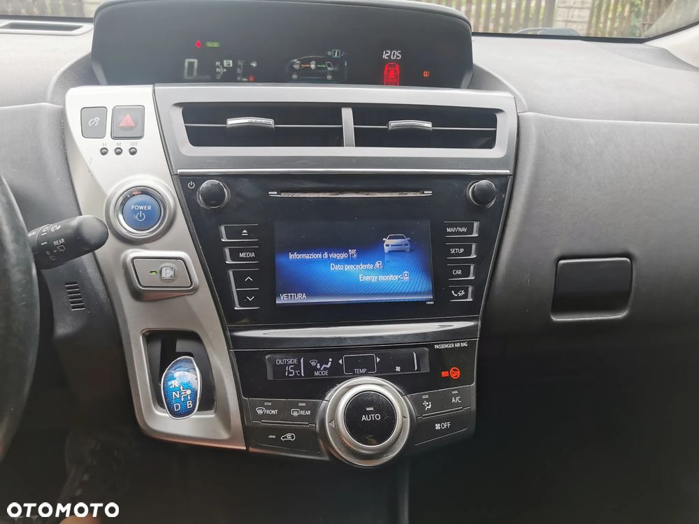 Toyota Prius+ 1.8 HSD Active - 11