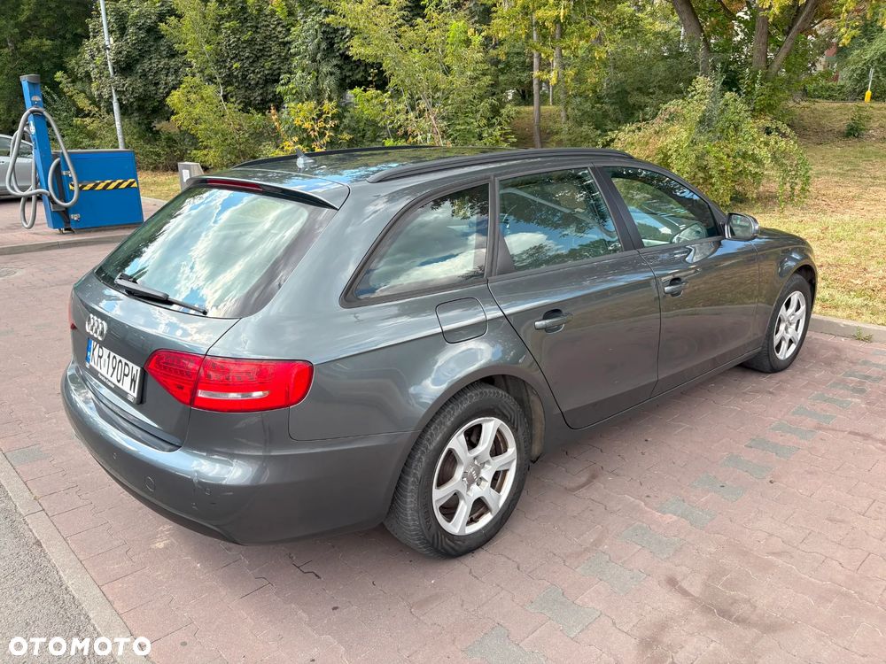 Audi A4 Avant 2.0 TDI Quattro - 8