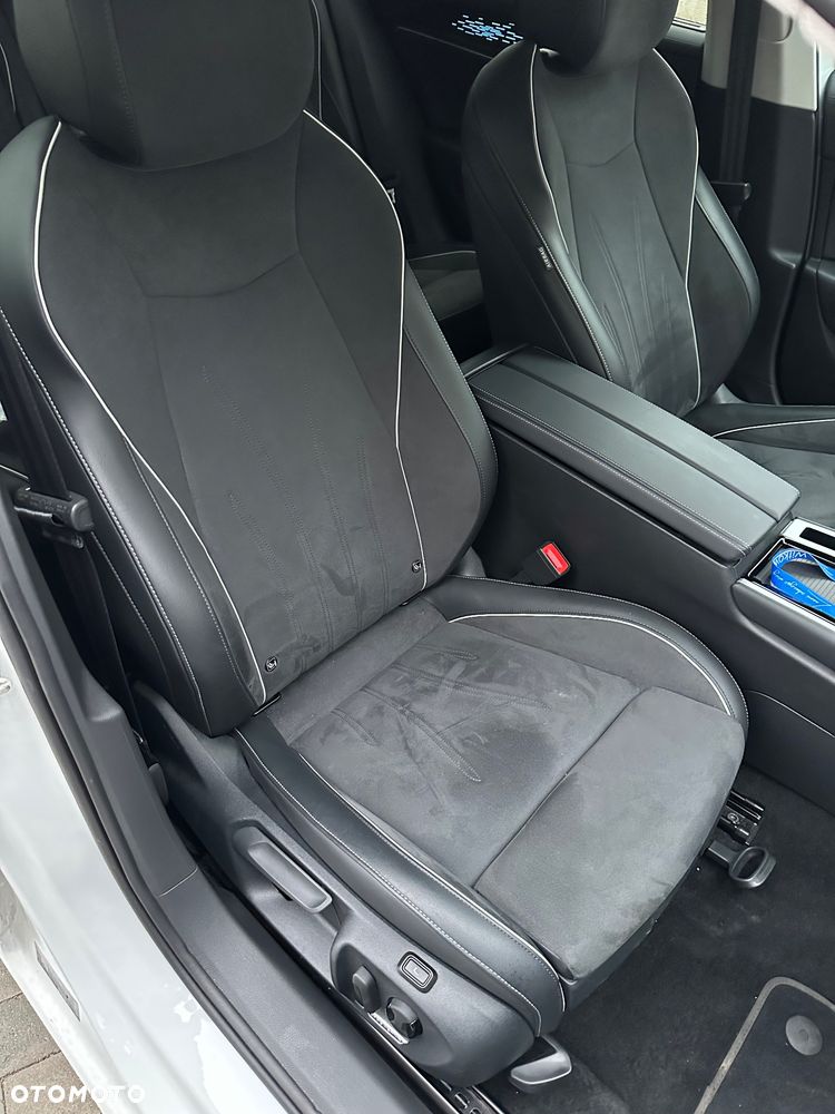 Volkswagen Passat 2.0 TDI SCR Style DSG - 18