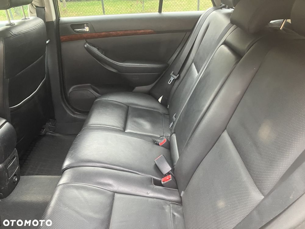 Toyota Avensis 2.0 VVT-i Prestige - 6