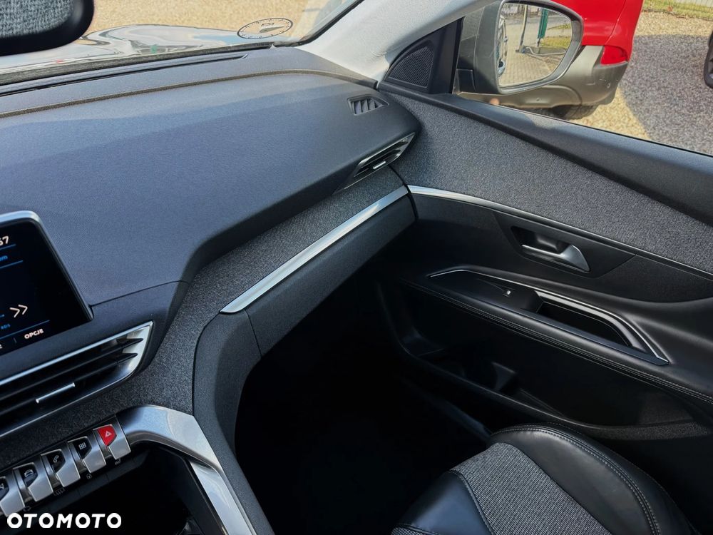 Peugeot 3008 BlueHDi 120 Stop & Start Allure - 17