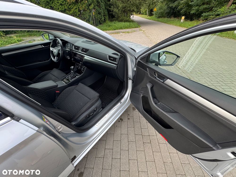 Skoda Superb 2.0 TDI Style DSG - 16