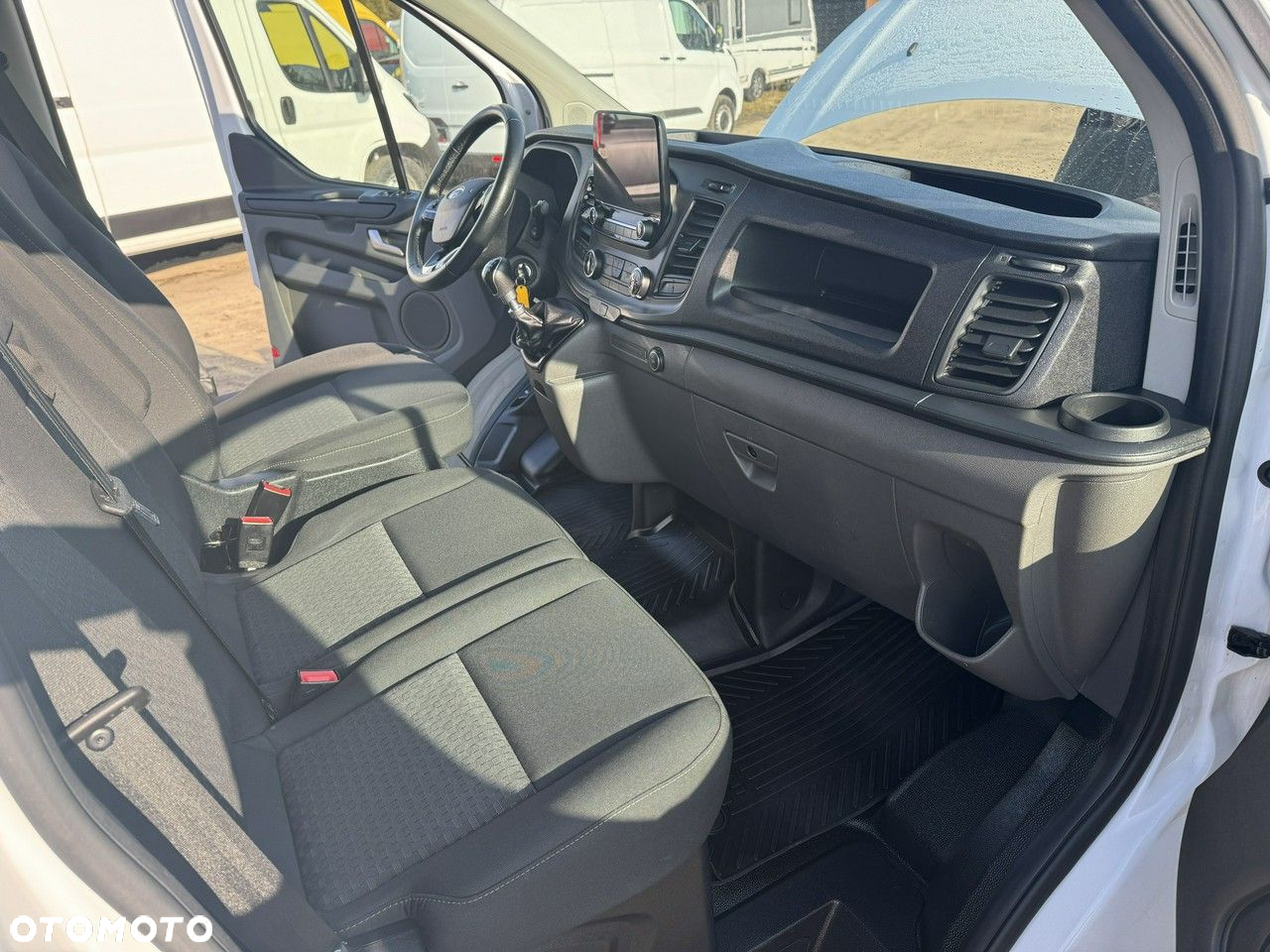 Ford Transit Custom - 11