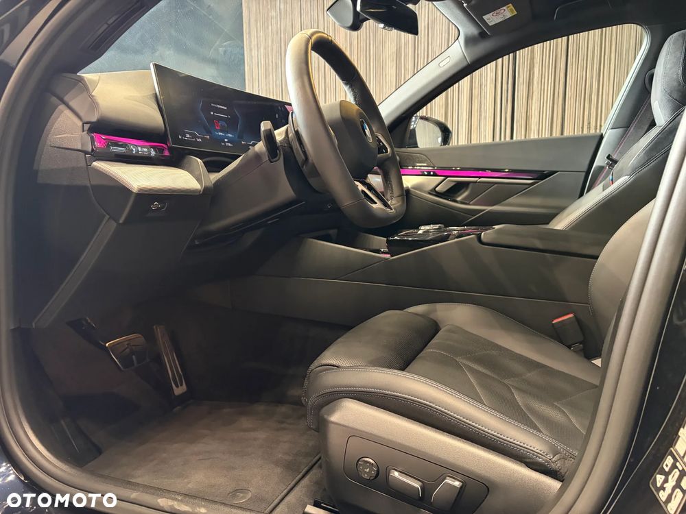 BMW Seria 5 520d xDrive mHEV M Sport - 18