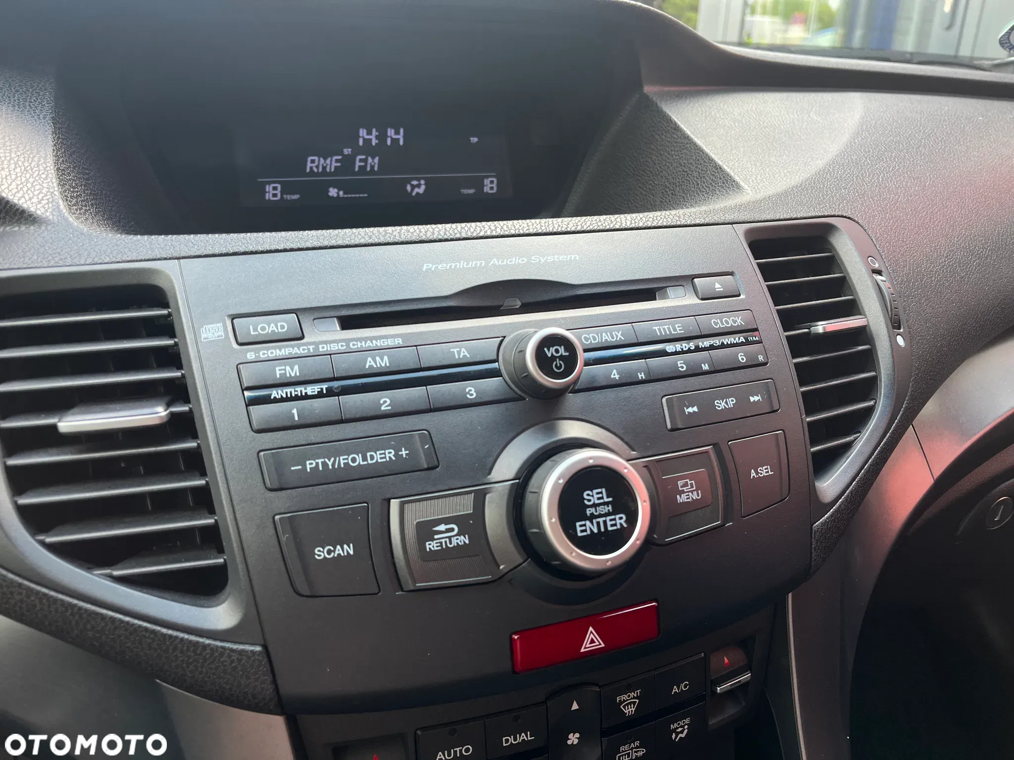 Honda Accord 2.0 Executive - 18