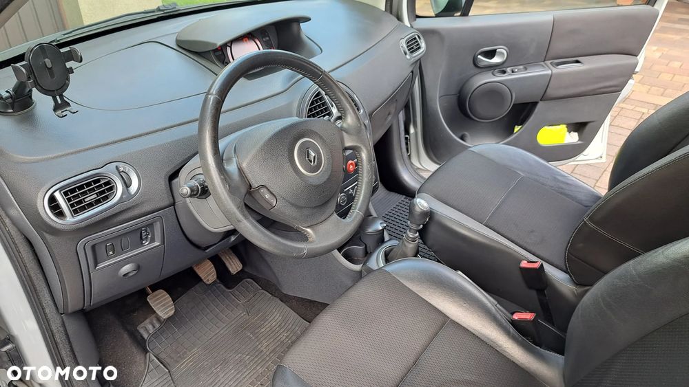 Renault Modus Grand 1.5 dCi FAP Luxe - 8