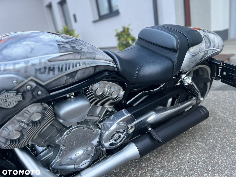 Harley-Davidson V-Rod Muscle - 30