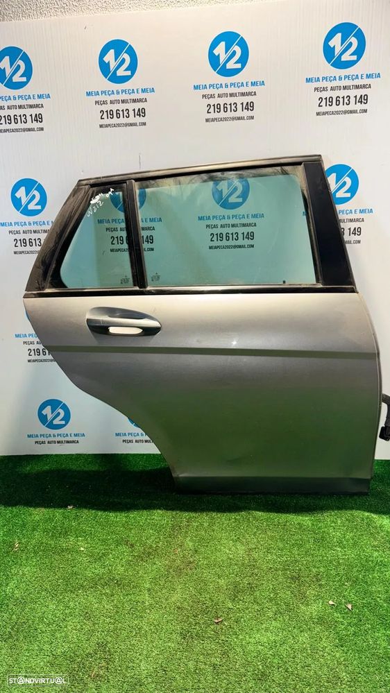 Porta traseira direita Mercedes W204 carrinha - 1