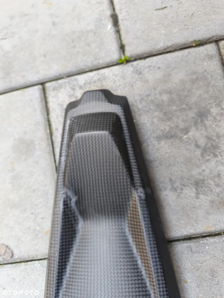 Carbonowa osłona stacyjki KTM 1290 Super Duke GT 19-24 - 4